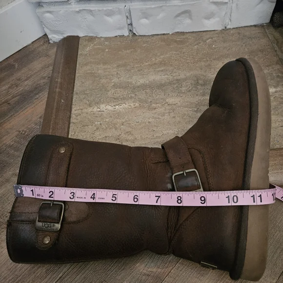 Ugg Kensington Brown Leather Moto Boots Sheepskin Lining Mid Calf Buckle Detail - Picture 16 of 16